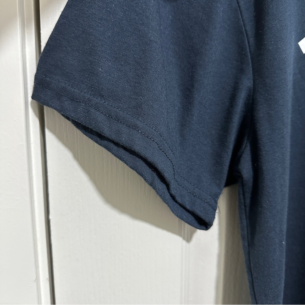 Cropped Tee - Picture 4 of 5